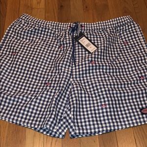 Men’s Vineyard vines swim trunks